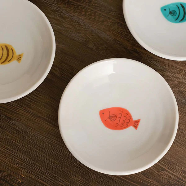 Small Plate HAREKUTANI Set of 4 – Colourful Fish Design - Konbini