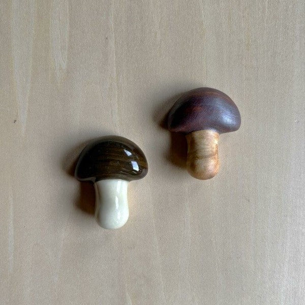 Mushroom chopstick rest detail