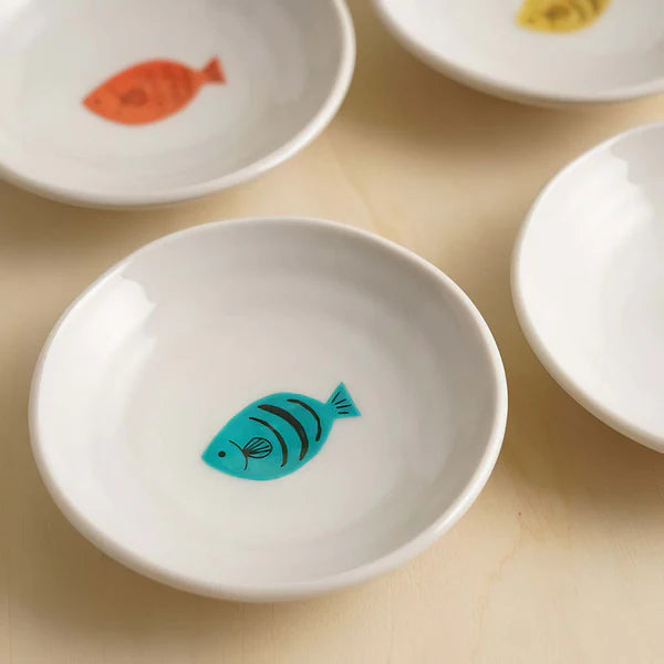 Small Plate HAREKUTANI Set of 4 – Colourful Fish Design - Konbini