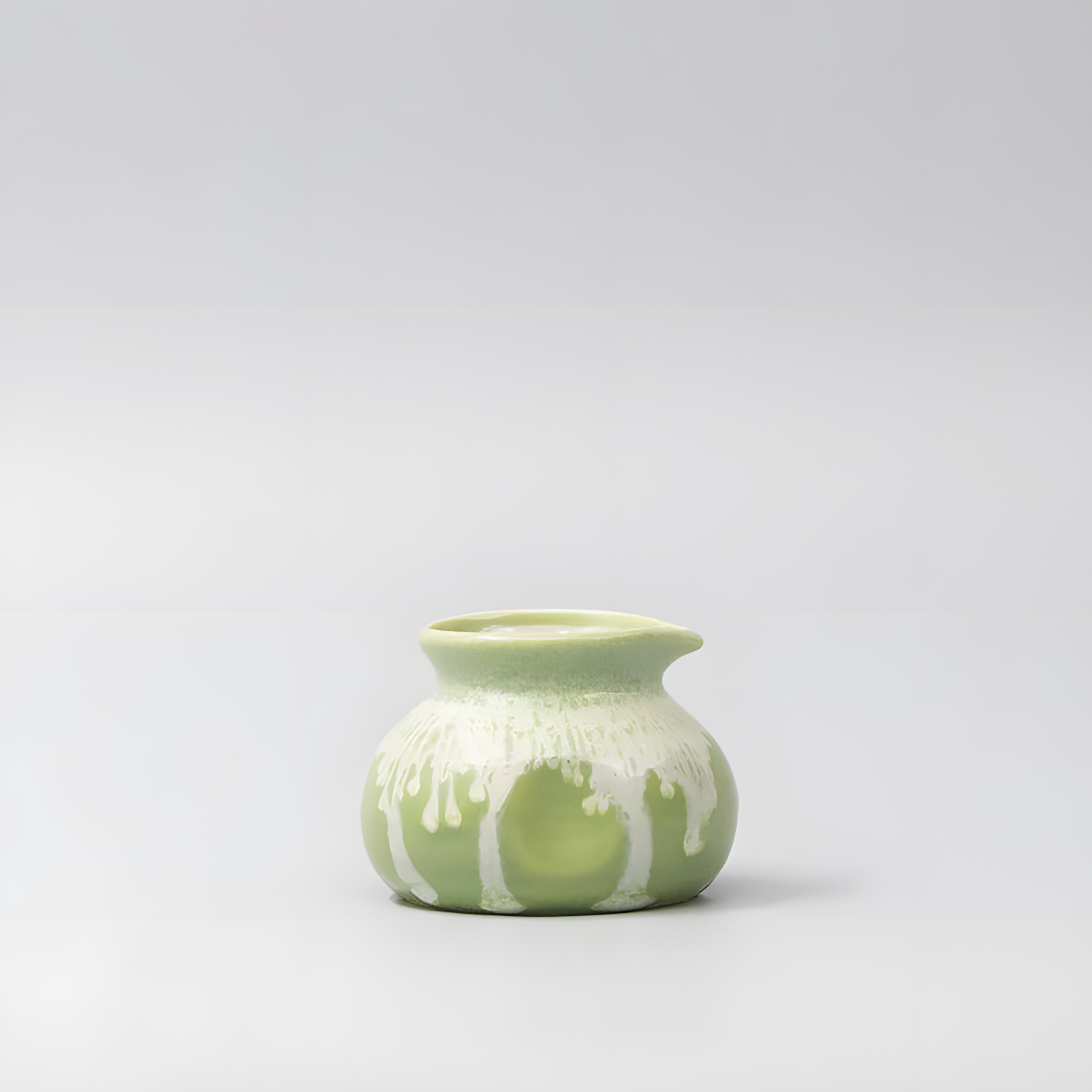Mino Ware Pourer - Pistachio White Drip Design / 美濃焼 注器 ピスタチオホワイトドリップ